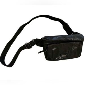 SPIKES & SPARROW | Black Fanny Pack Purse